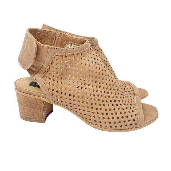 Steven by Steve Madden Brown Perforated Leather Stacked Heel Booties Size 38 - Picture 1 of 9
